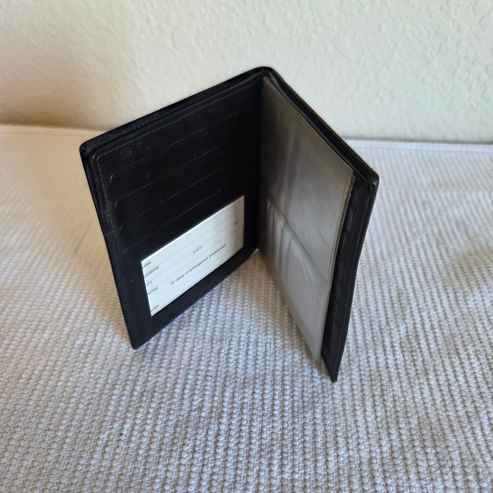 St. George Mens Black Leather Bifold Wallet with ID Window and Card Inserts